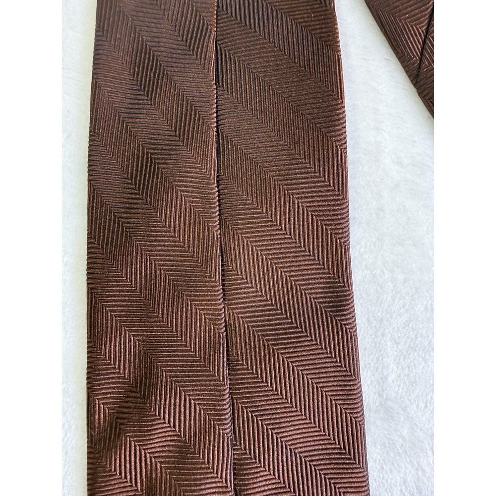 Burberrys Of London Vintage Brown Herringbone Silk Tie 3.5 Inch Blade - Picture 5 of 5